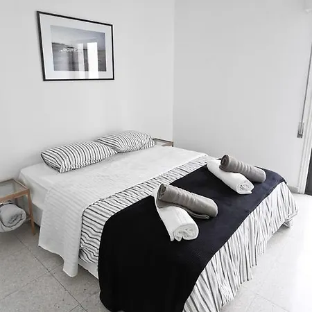 Artist Flat شقة لارنكا
