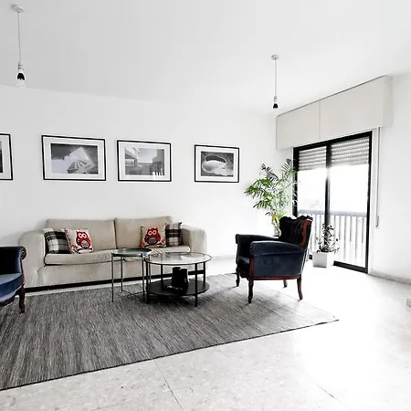 Apartment Artist Flat